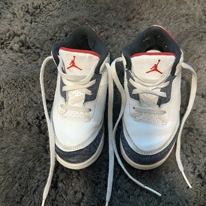 Kids Jordan 3 Gray White Sneakers Size 10C